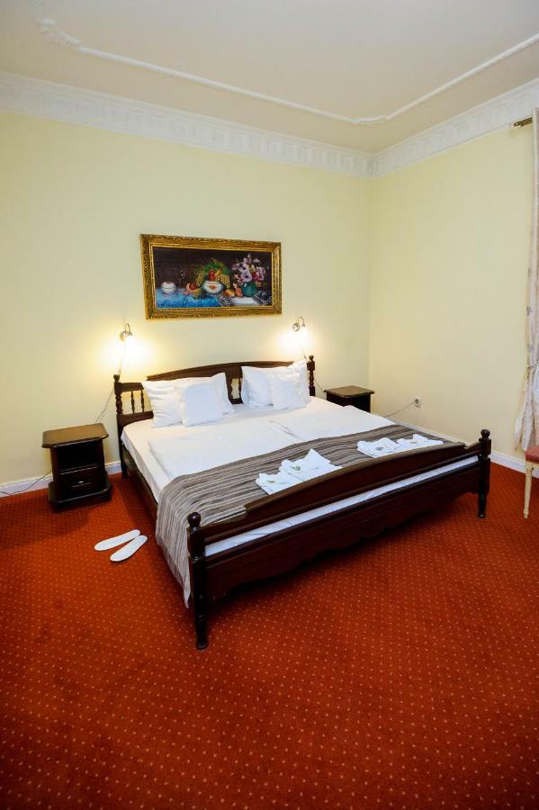 Hotel Dwor Sojki Bagian luar foto