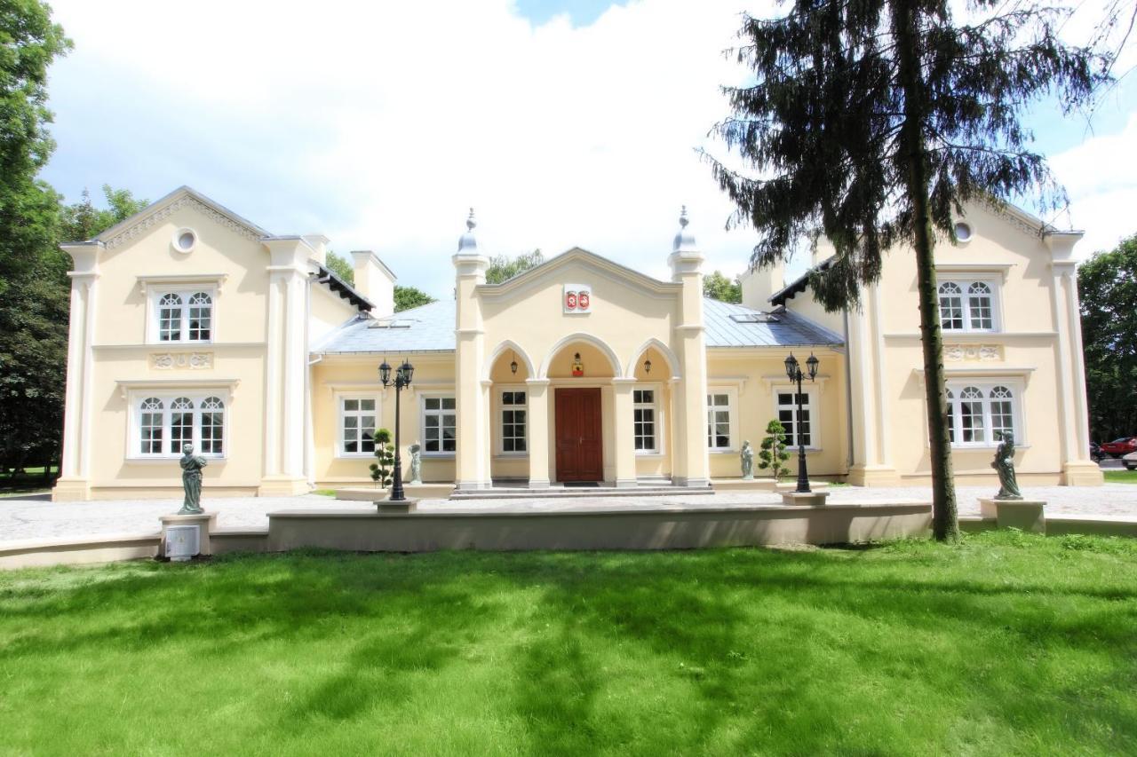 Hotel Dwor Sojki Bagian luar foto